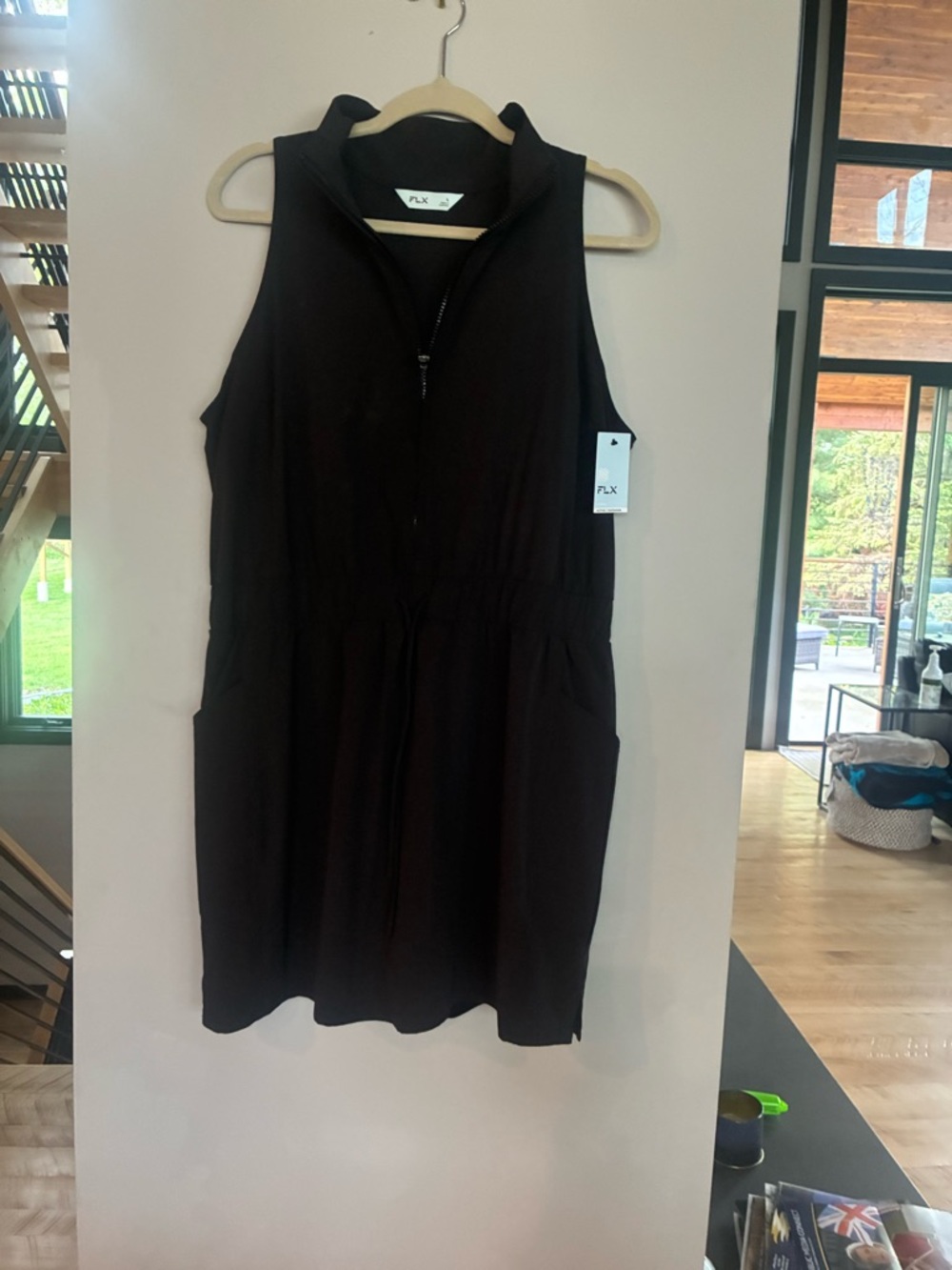 Kohl's Black Adjustable Waist Skort